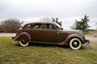 Chrysler-Airflow-1936-3