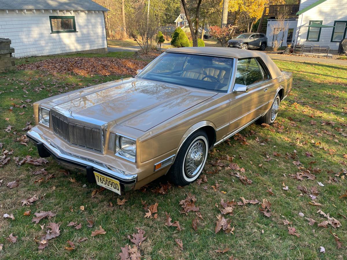 Chrysler-Cordoba-1983-1