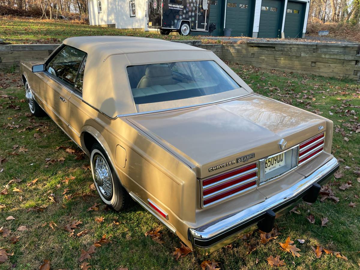 Chrysler-Cordoba-1983-2