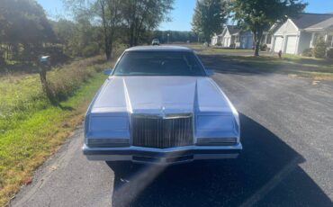 Chrysler-Imperial-1981-3