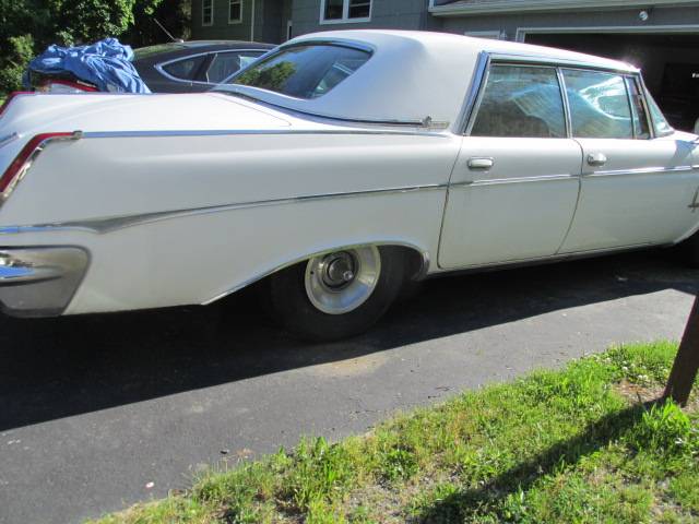 Chrysler-Imperial-lebaron-1963-4