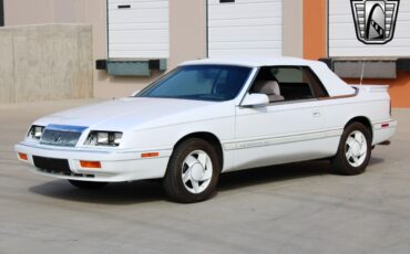 Chrysler-LeBaron-1990-3