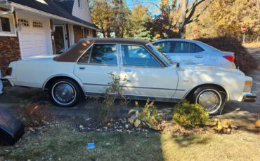 Chrysler-Lebaron-1978-5