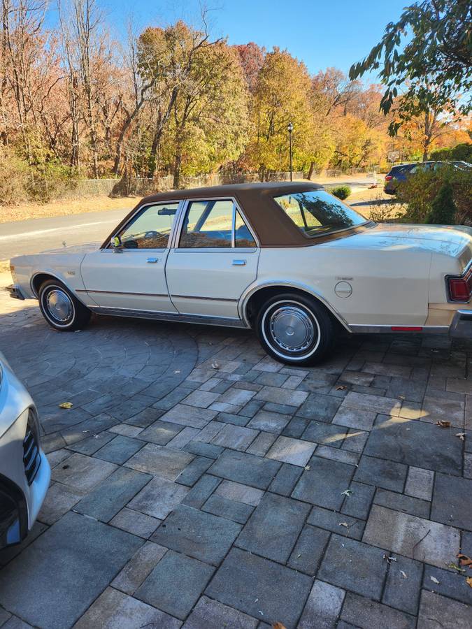 Chrysler-Lebaron-1978