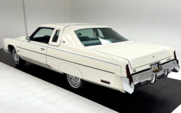 Chrysler-New-Yorker-1976-2