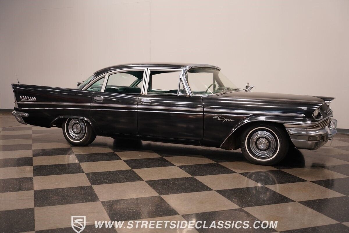 Chrysler-New-Yorker-Berline-1957-18