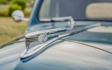 Chrysler-Royal-5-window-club-coupe-1938-5