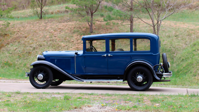 Chrysler-Sedan-Berline-1931-9