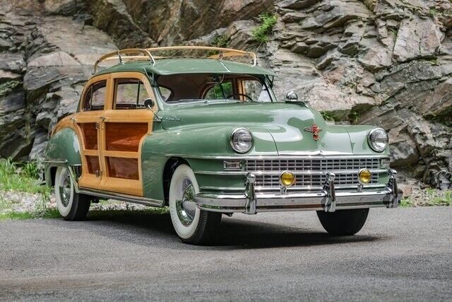 Chrysler-Town-Country-1947-2