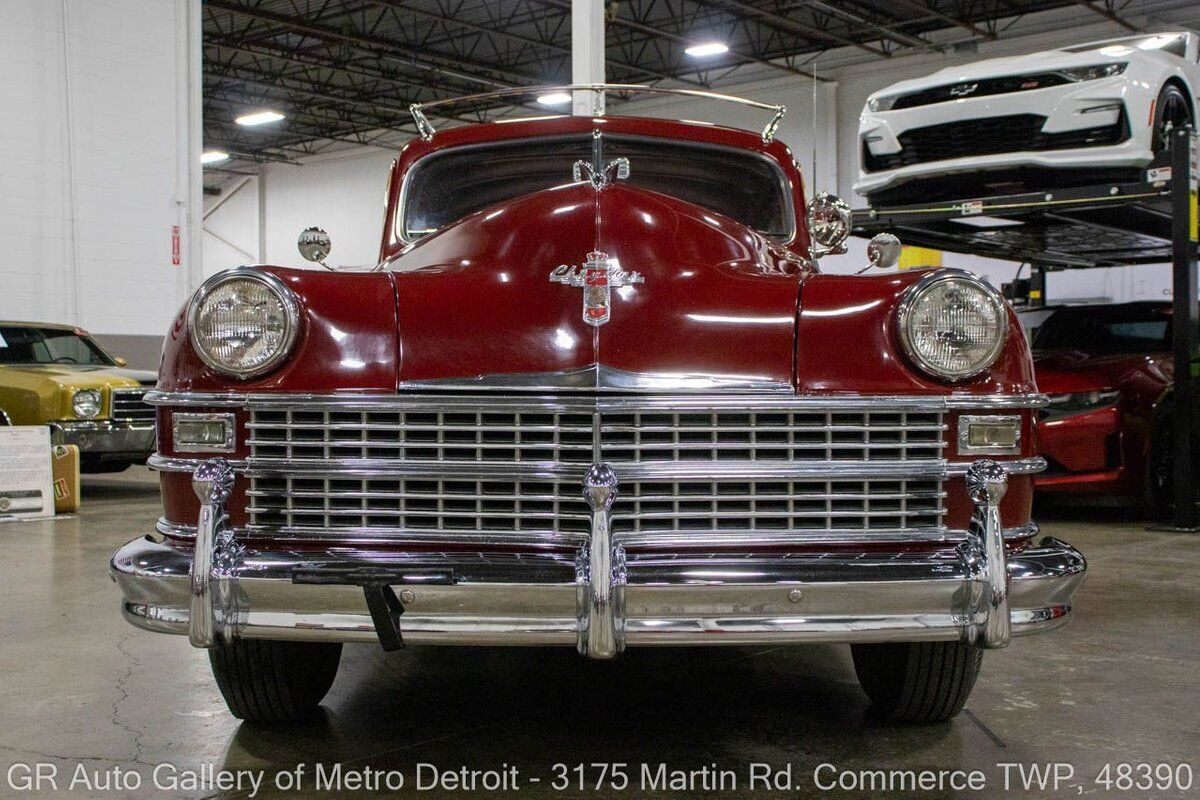 Chrysler-Town-Country-1948-10