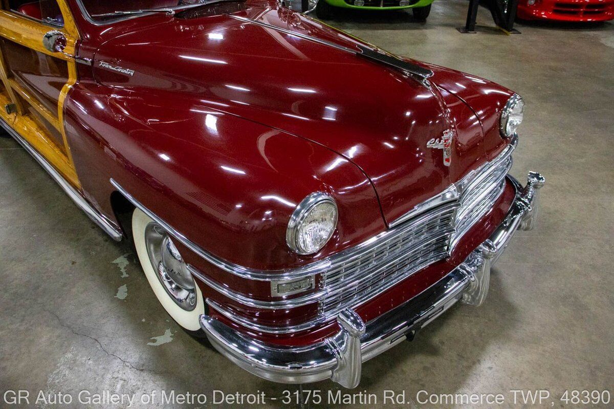 Chrysler-Town-Country-1948-11