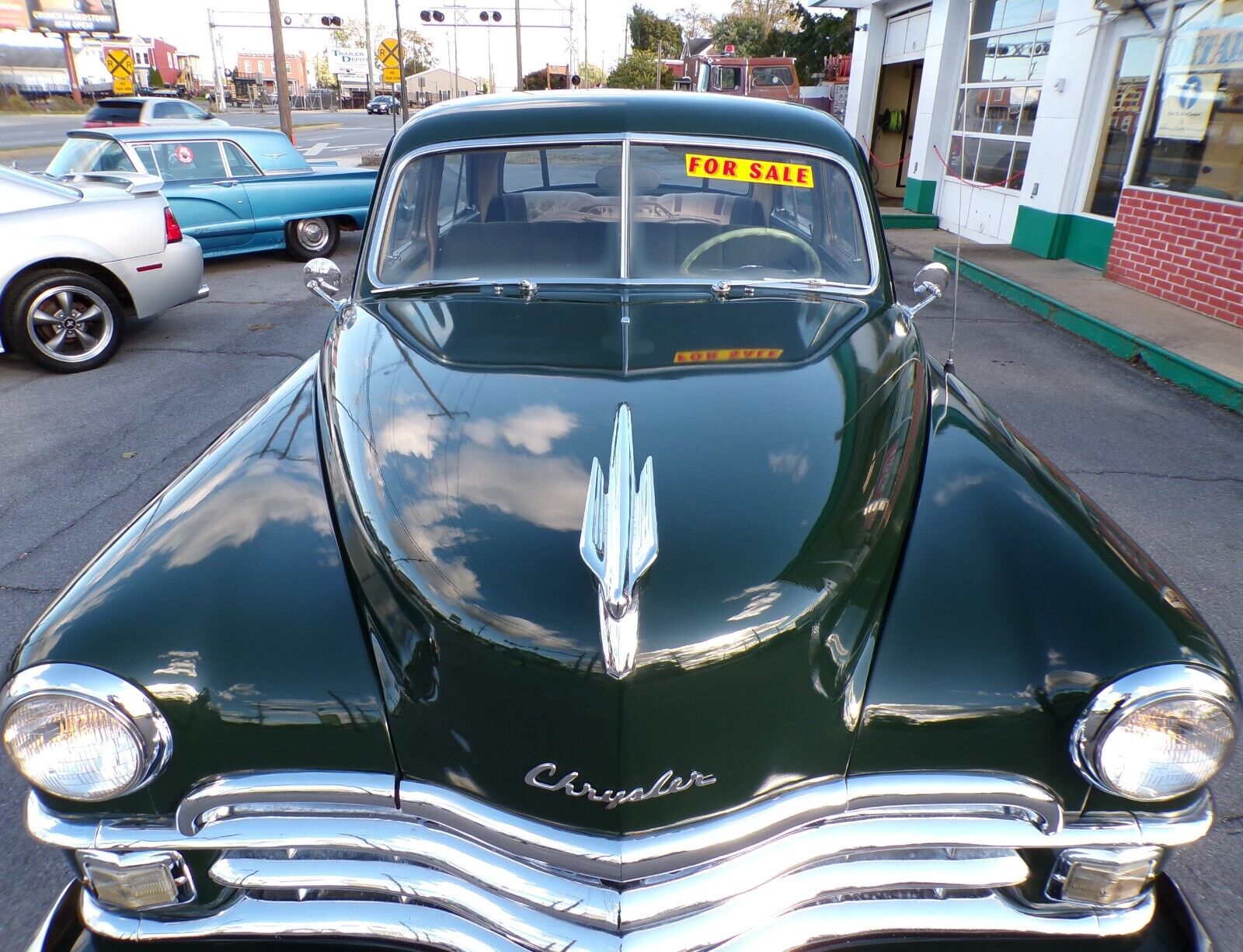 Chrysler-Windsor-Berline-1950-8