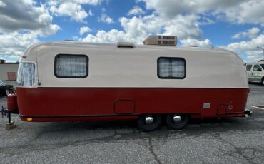 Crosley-Airstream-26-Travel-Trailer-1974-1