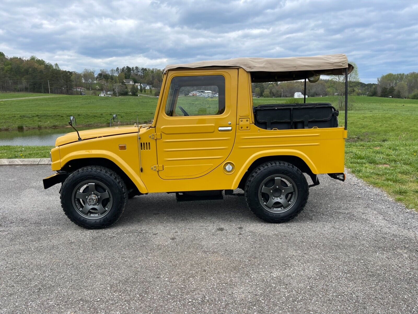 Daihatsu-TAFT-Cabriolet-1979-13