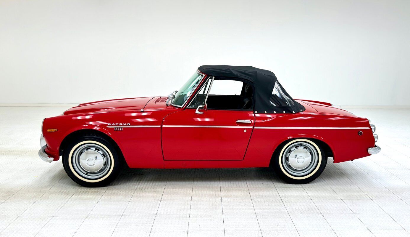 Datsun-2000-Cabriolet-1968-2