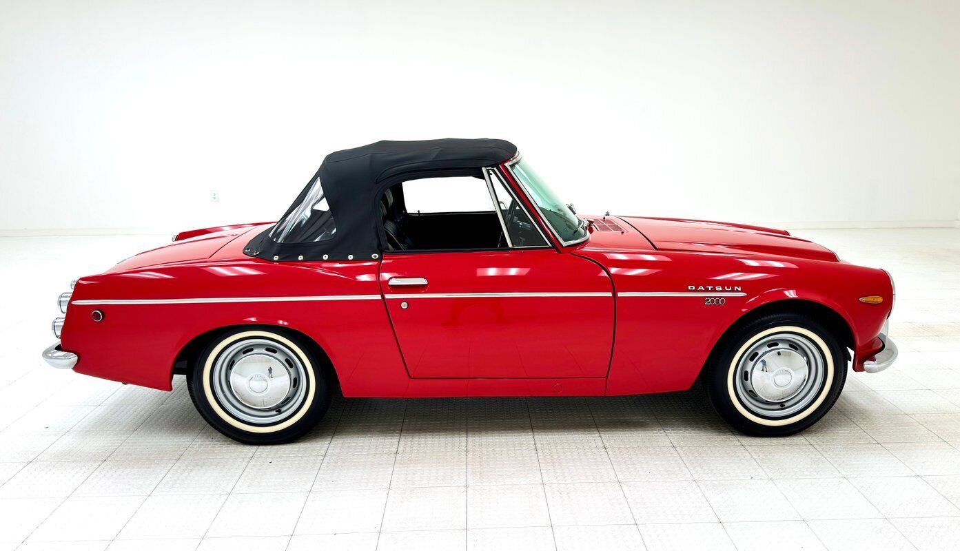 Datsun-2000-Cabriolet-1968-8