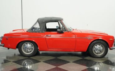 Datsun-2000-Cabriolet-1969-11