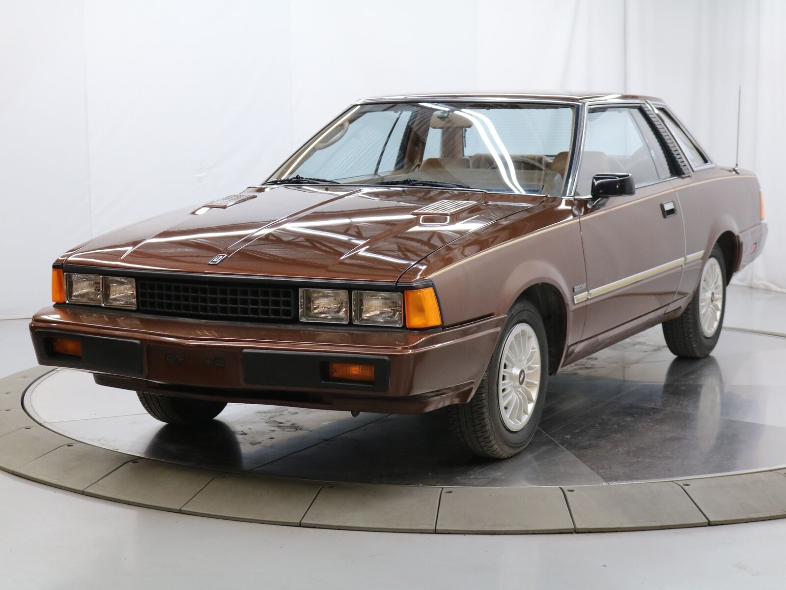 Datsun-200SX-Coupe-1982-1