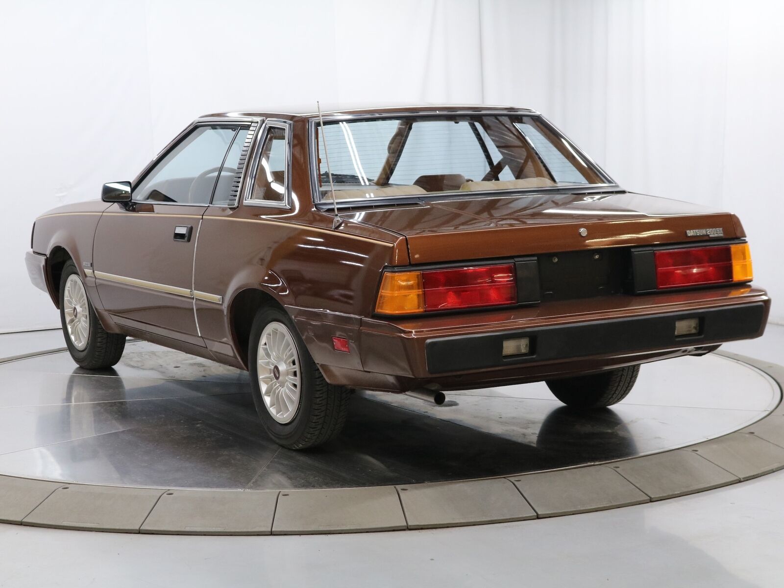 Datsun-200SX-Coupe-1982-4