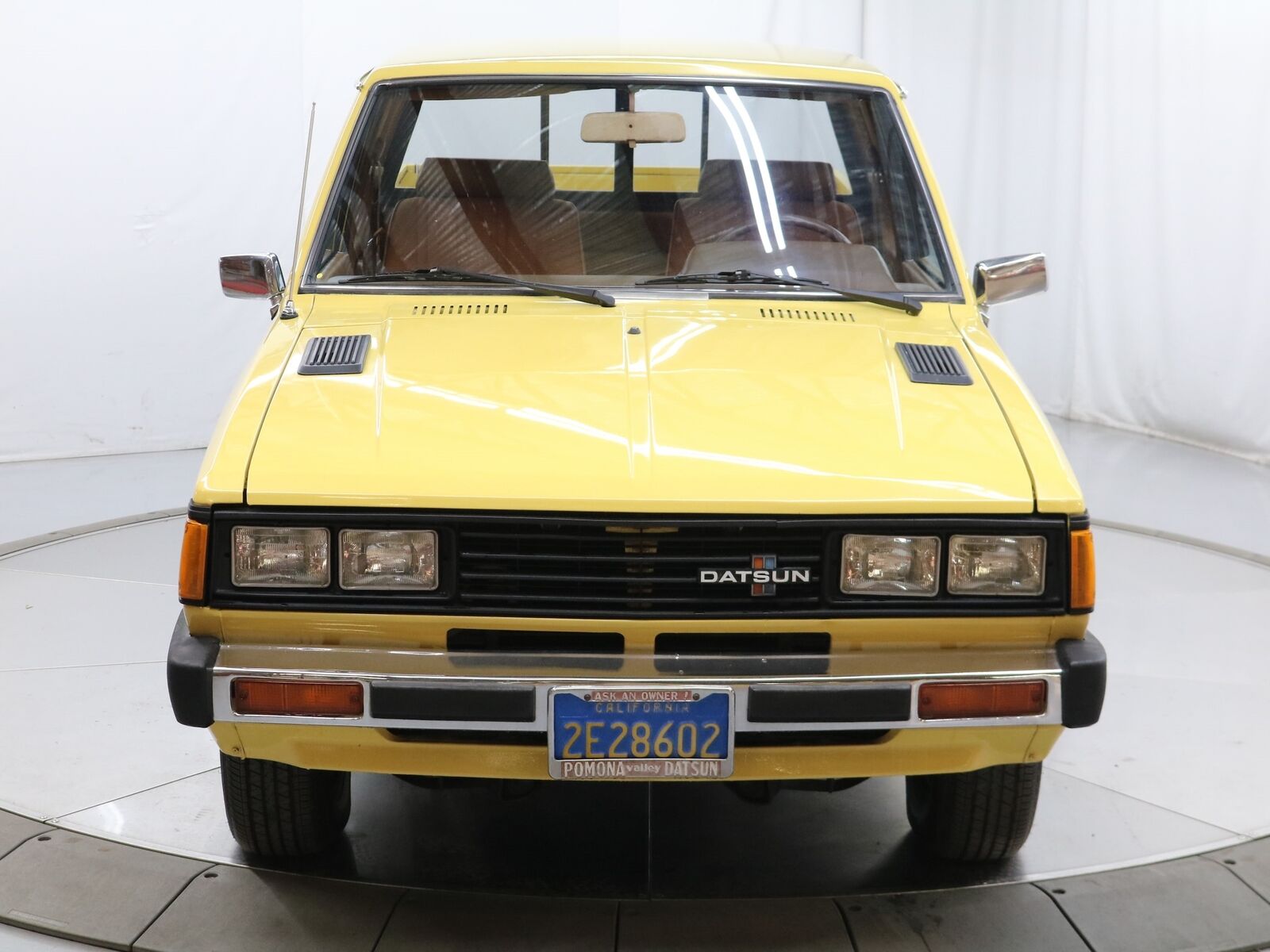 Datsun-Pickup-Pickup-1982-2