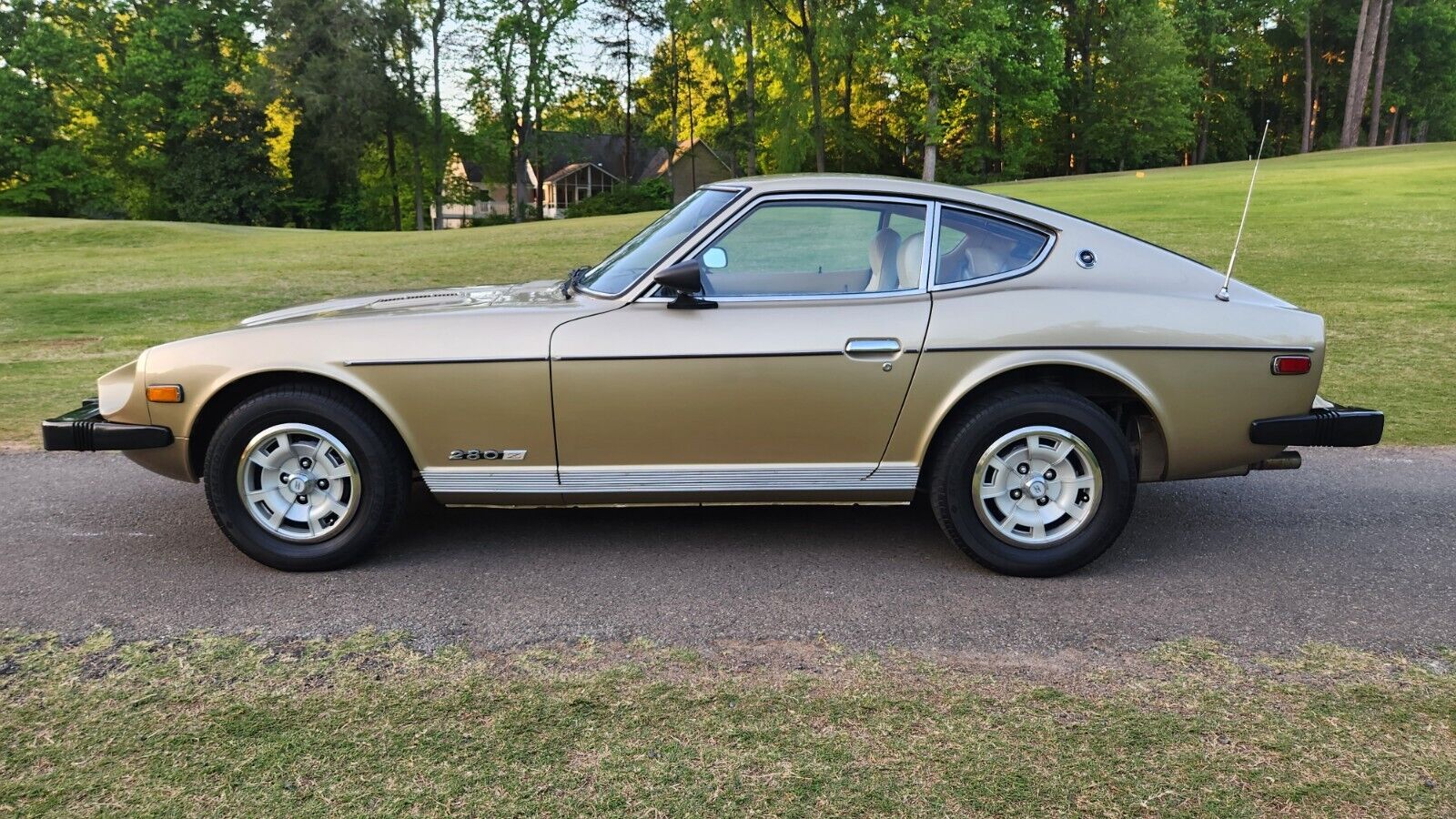 Datsun Z-Series Coupe 1977