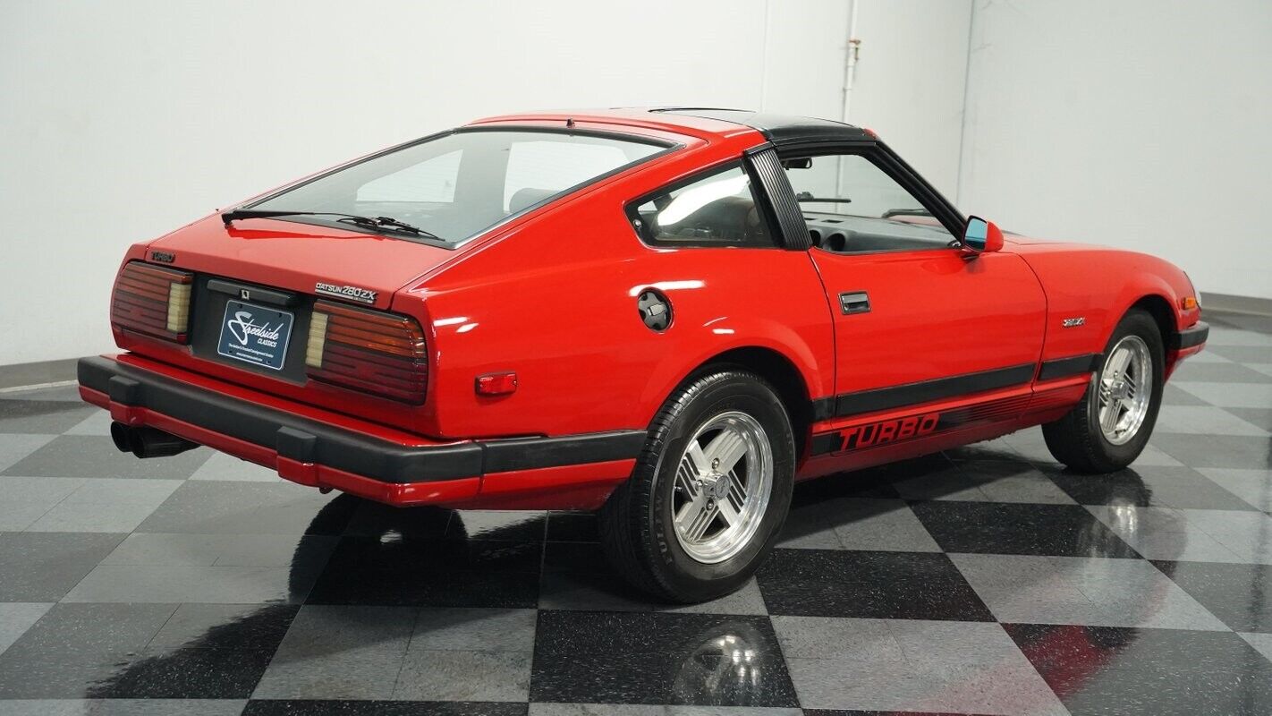 Datsun-Z-Series-Coupe-1983-10