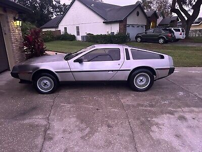 DeLorean-DMC-12-1983-1