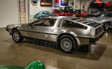 DeLorean-DMC-12-Coupe-1982-11