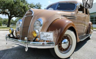 DeSoto-Airflow-Berline-1935-11