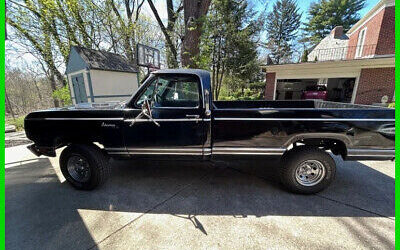 Dodge Adventurer 100 Power Wagon Pickup 1977 à vendre