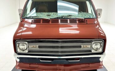 Dodge-B200-Van-1977-7