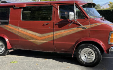 Dodge-B200-Van-1979-19