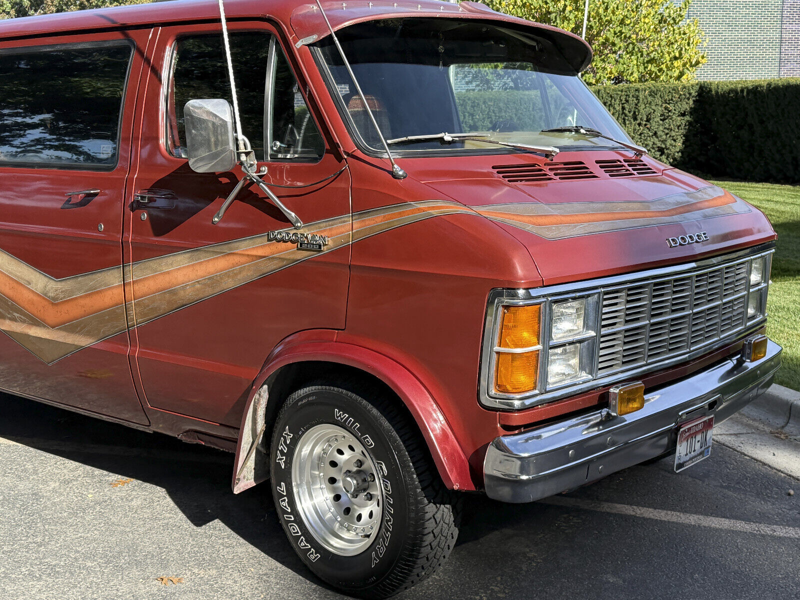 Dodge-B200-Van-1979-20