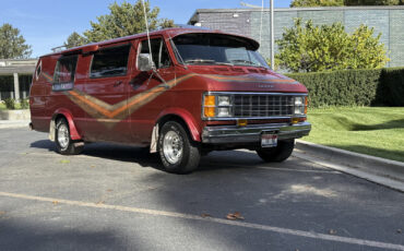 Dodge-B200-Van-1979-5