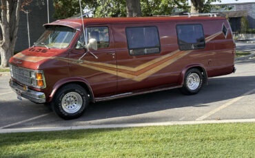 Dodge-B200-Van-1979-9