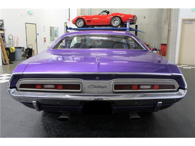 Dodge-CHALLENGER-360-V8-4-SPD-1971-5