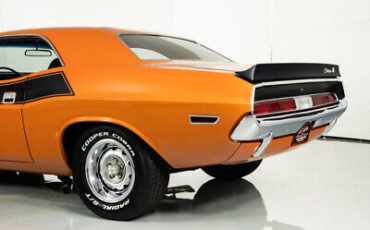 Dodge-Challenger-1970-10