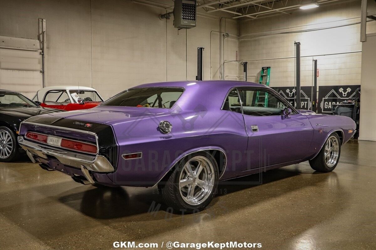 Dodge-Challenger-1970-11