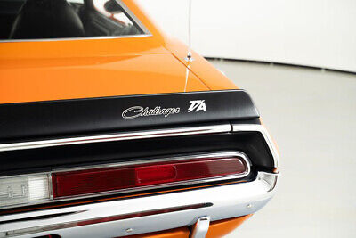 Dodge-Challenger-1970-12