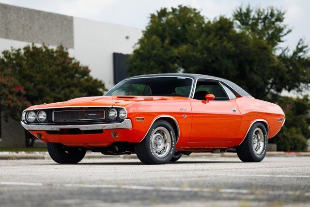 Dodge-Challenger-1970-2