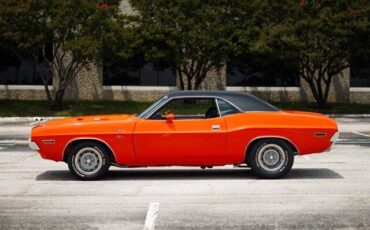 Dodge-Challenger-1970-26