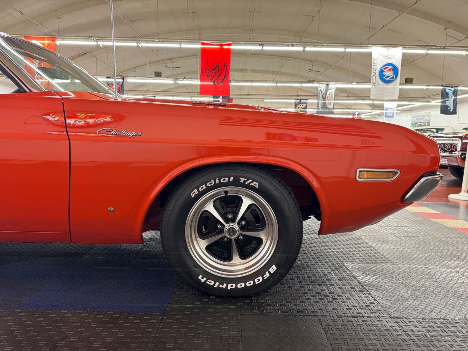 Dodge-Challenger-1970-28