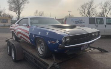 Dodge-Challenger-1970-4