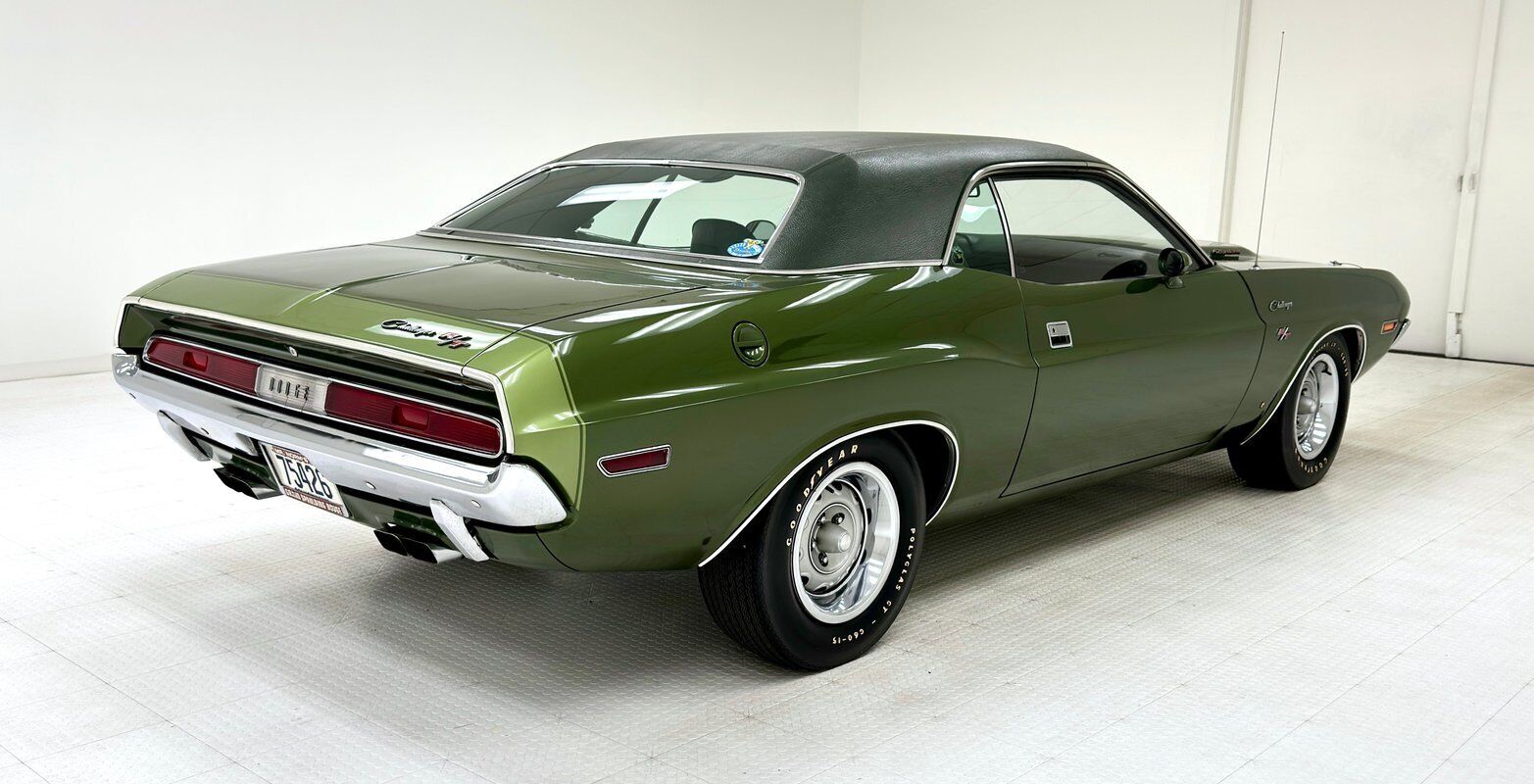 Dodge-Challenger-1970-4