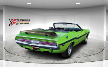 Dodge-Challenger-1970-4