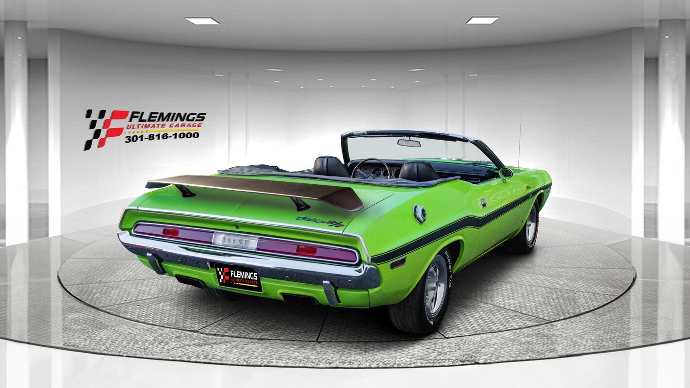 Dodge-Challenger-1970-4