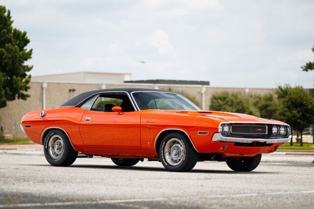 Dodge-Challenger-1970-4