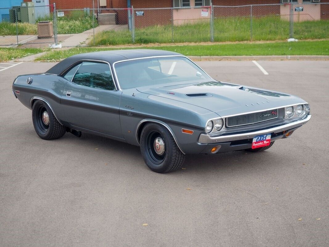 Dodge-Challenger-1970-5