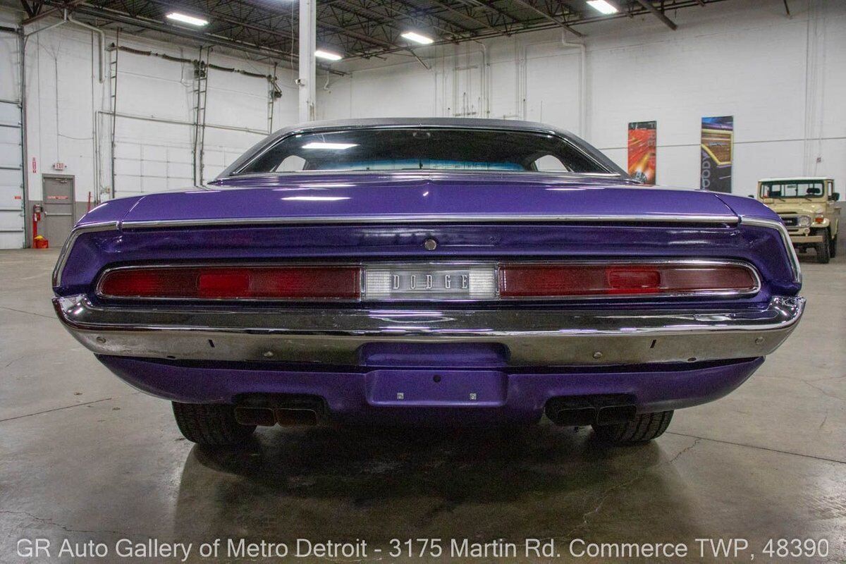 Dodge-Challenger-1970-5