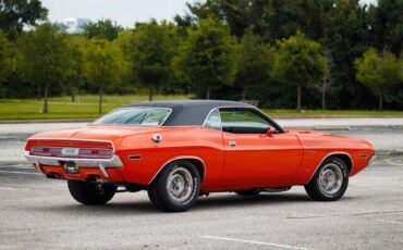 Dodge-Challenger-1970-8